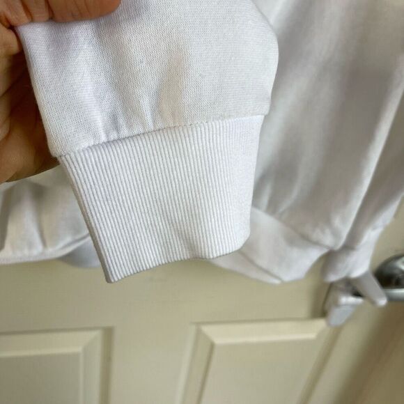 NWT Torrid Cozy Fleece Sex Pistols Graphic Sweatshirt (White) - 1X - Picture 4 of 8